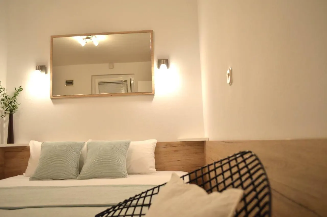 Apartmani Milin ザダル