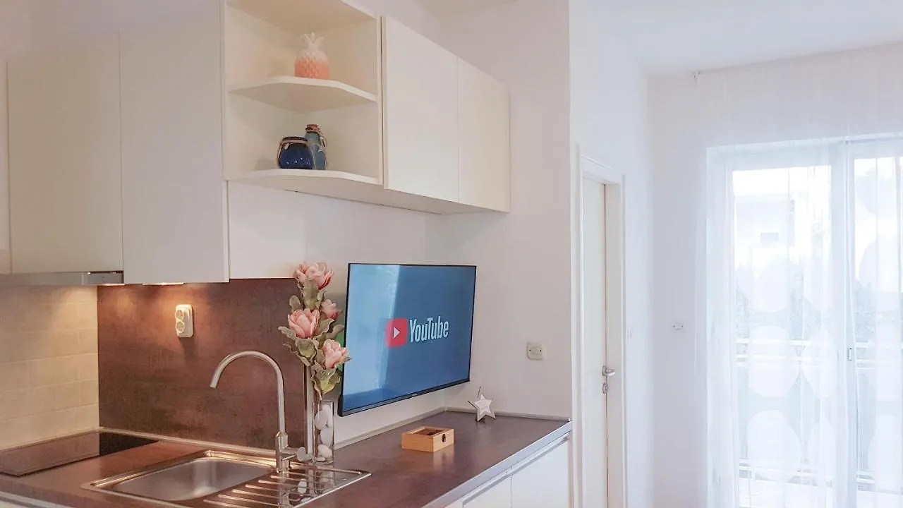 Apartmani Milin Zadar 0*,